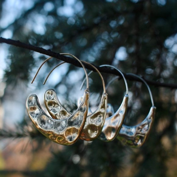 Anthro Silver Carissa Moon Crescent Hoop Earrings - Picture 12 of 12